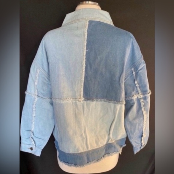 Women’s Color Block Frayed Hem Denim Jacket Large - Picture 2 of 2